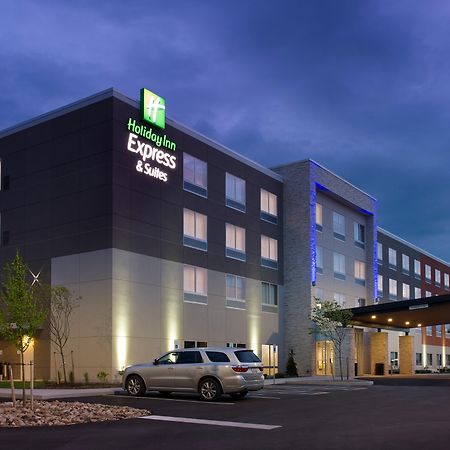 Holiday Inn Express & Suites By Ihg Altoona By Ihg Экстерьер фото