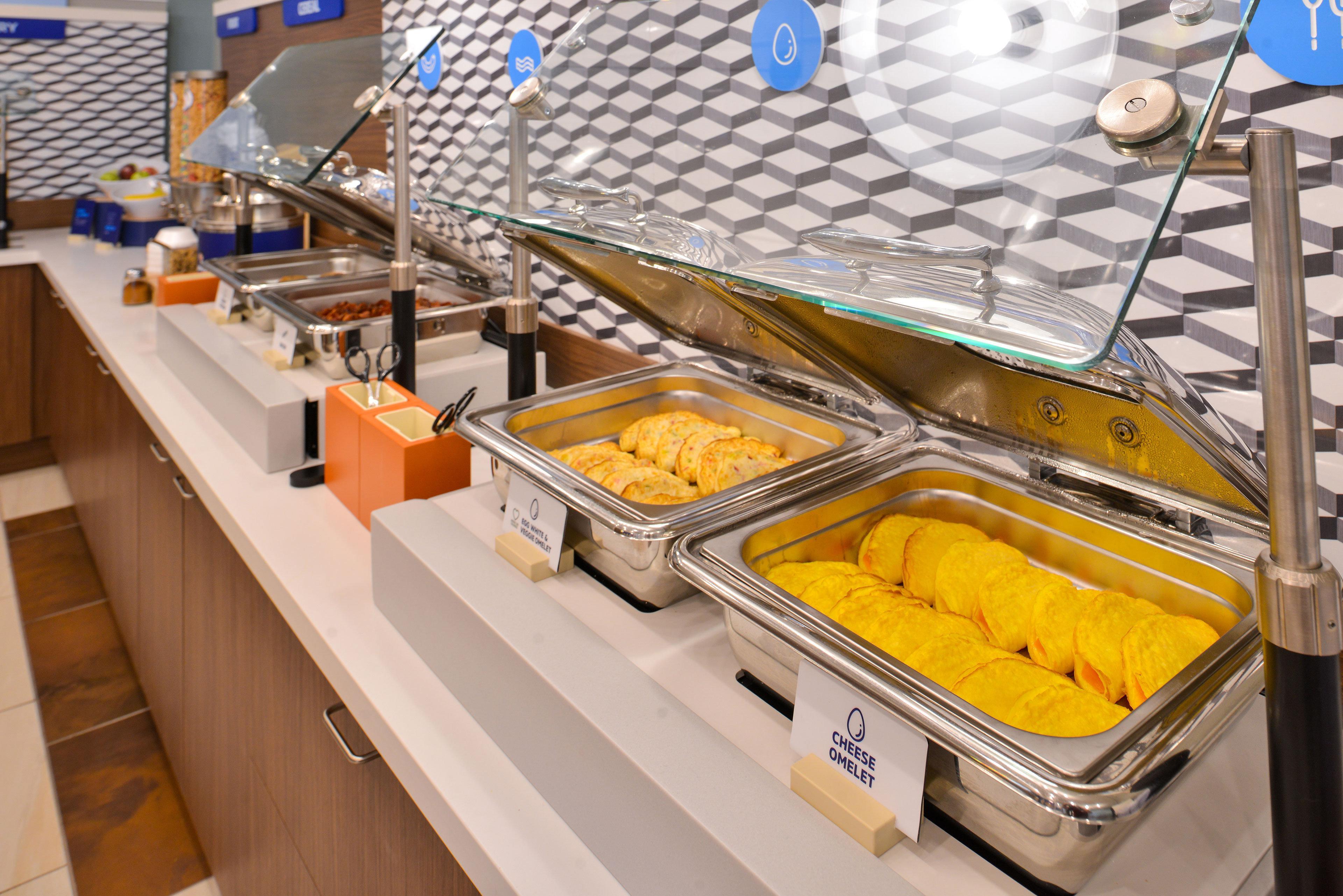Holiday Inn Express & Suites By Ihg Altoona By Ihg Экстерьер фото